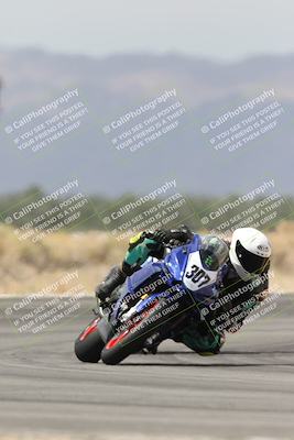 media/Apr-18-2025-CVMA Friday Practice (Fri) [[88baa45499]]/Racer 4-Trackday/Session 5 (Turn 16)/